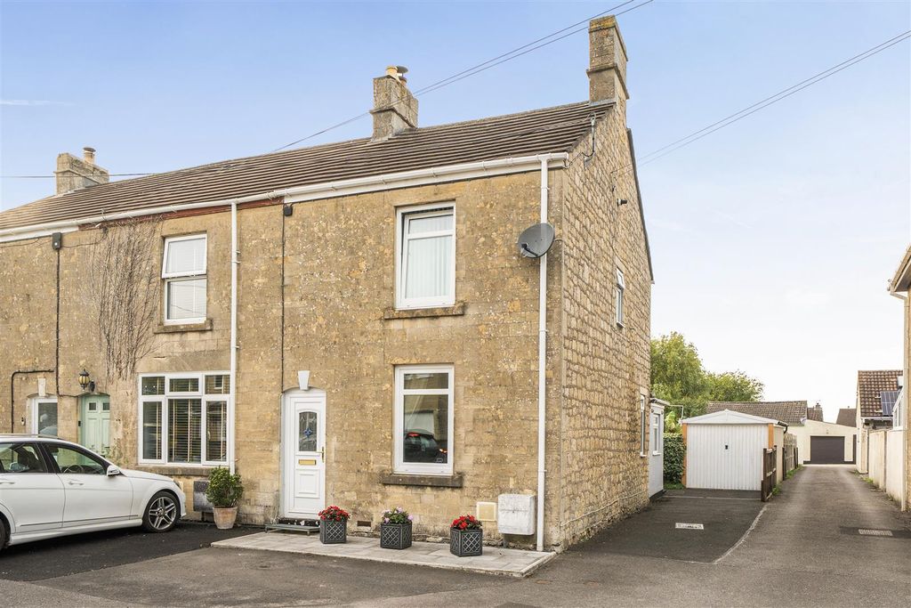 Property photo 1 of 19 External