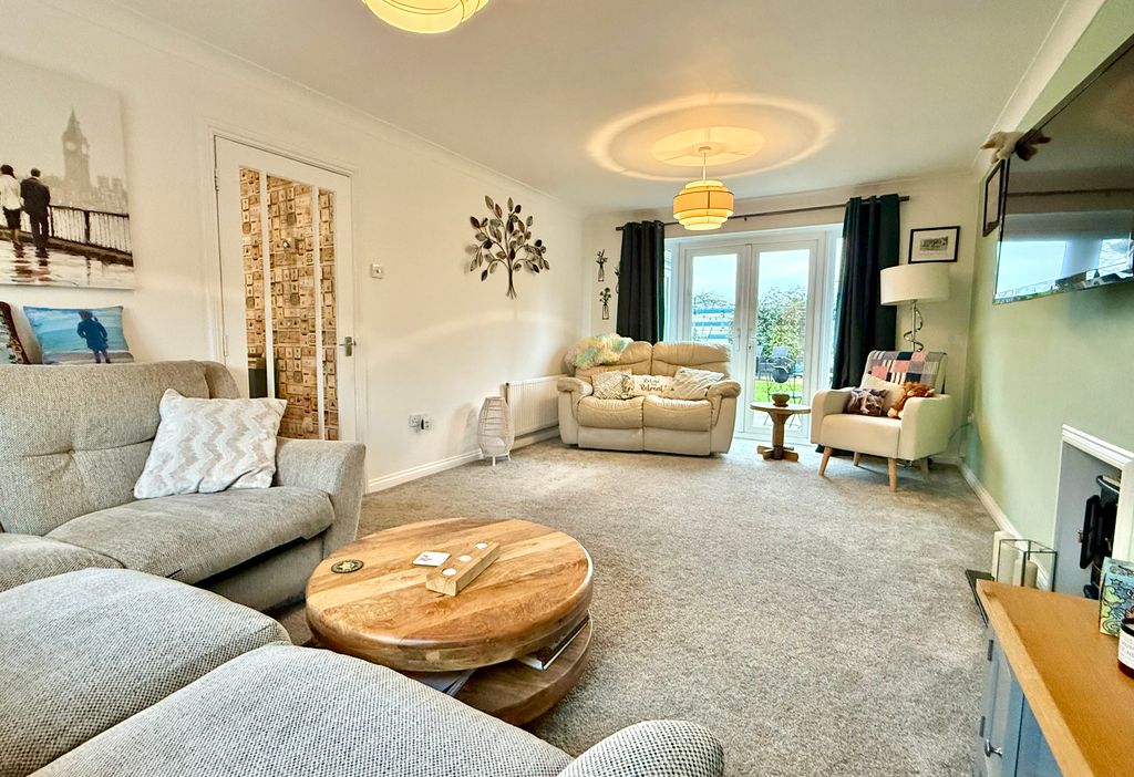 Property photo 3 of 30