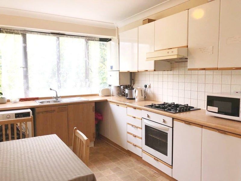 Property photo 1 of 10 Cozy Room In Kensal Rise, Nw10