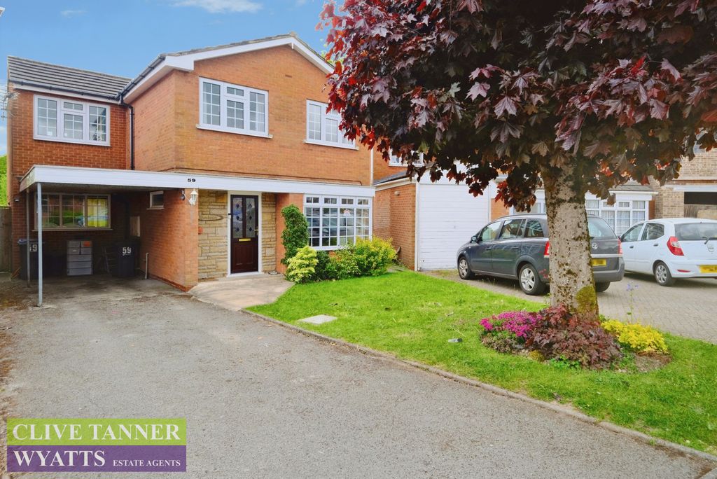 Property photo 1 of 17 59 Pipers Green
