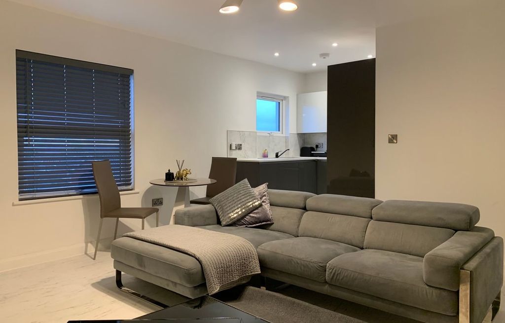 Property photo 2 of 6 Picture 2