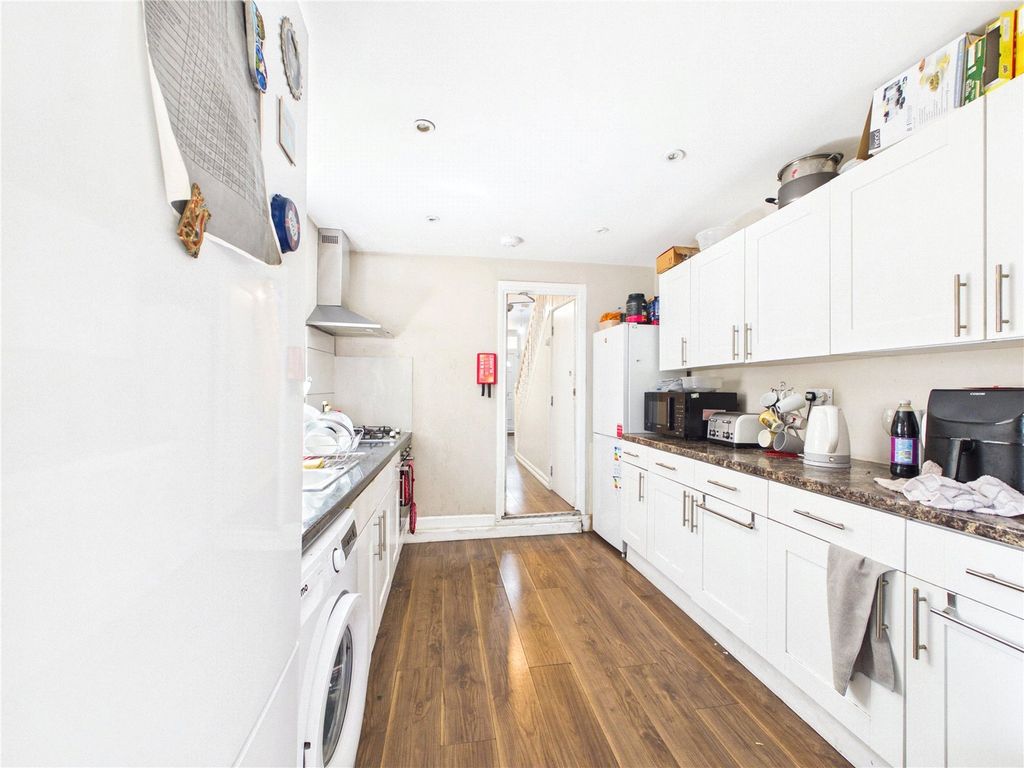 Property photo 3 of 7 Picture No. 05