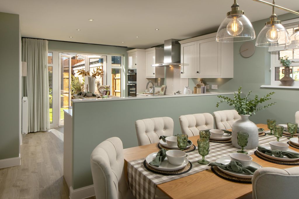 Property photo 3 of 10 Avondale Kitchen Diner - Castle Reach