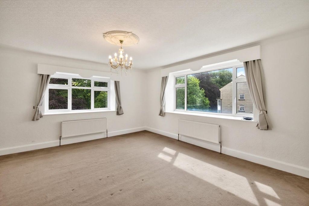 Additional image 14 of 3 bed flat for saleVictoria Road, Harrogate HG2