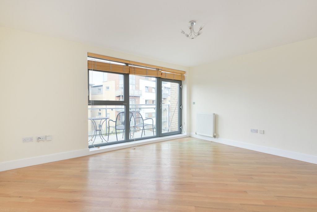 Property photo 3 of 11 3203406