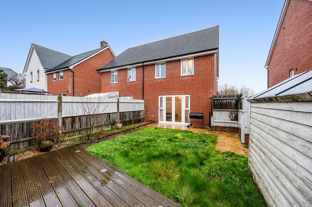 Property photo 2 of 20 Sketch_Ph23_6353942.Jpg