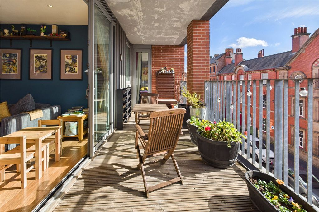 Property photo 1 of 13 Picture No. 02