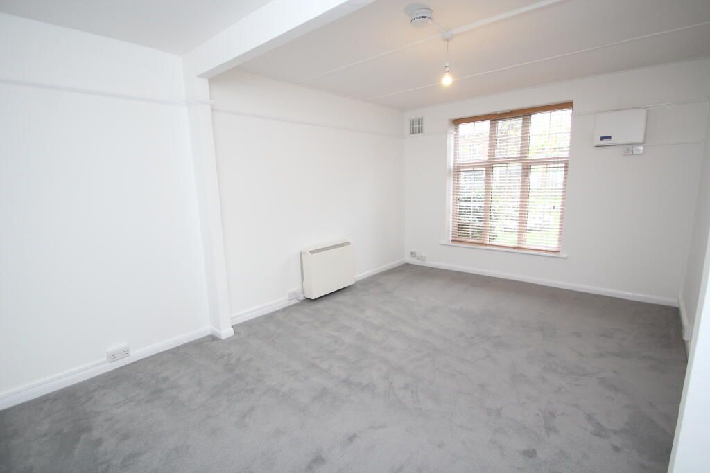 Property photo 3 of 5 Living Room
