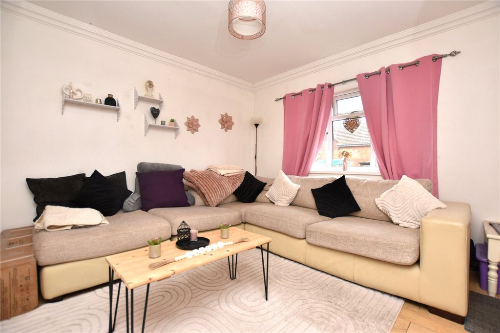 Property photo 2 of 9 Picture No. 07