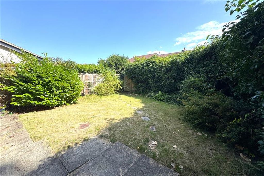 Property photo 3 of 14 (Main)