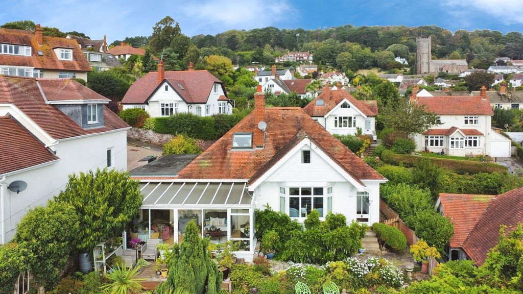 Property photo 1 of 48