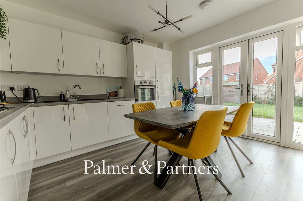 Property photo 2 of 19 Picture No. 05