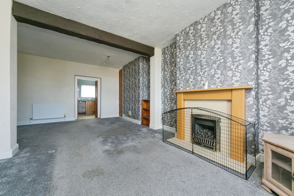 Property photo 2 of 18 Living Room