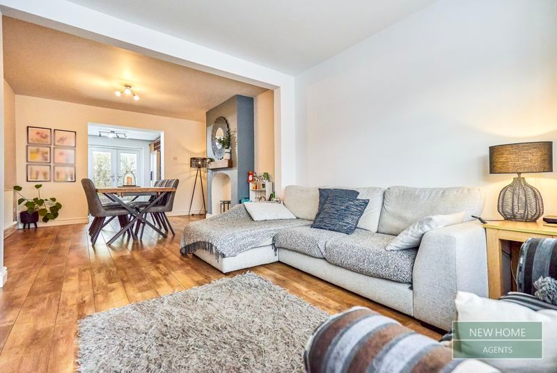 Property photo 3 of 25 Photo 23