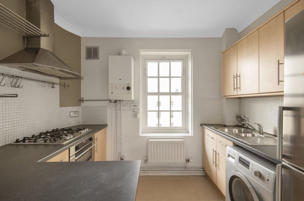Property photo 2 of 7 611545 (2)