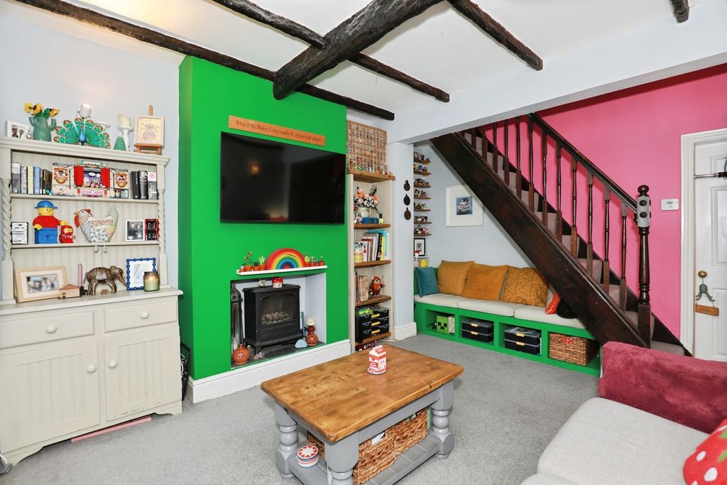 Property photo 1 of 20