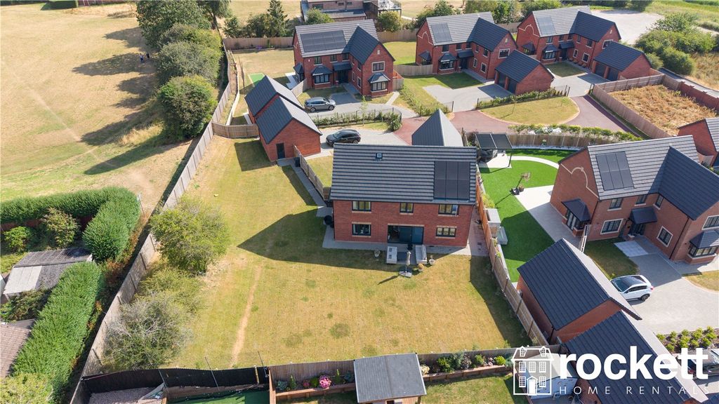Property photo 1 of 35 Picture No. 32