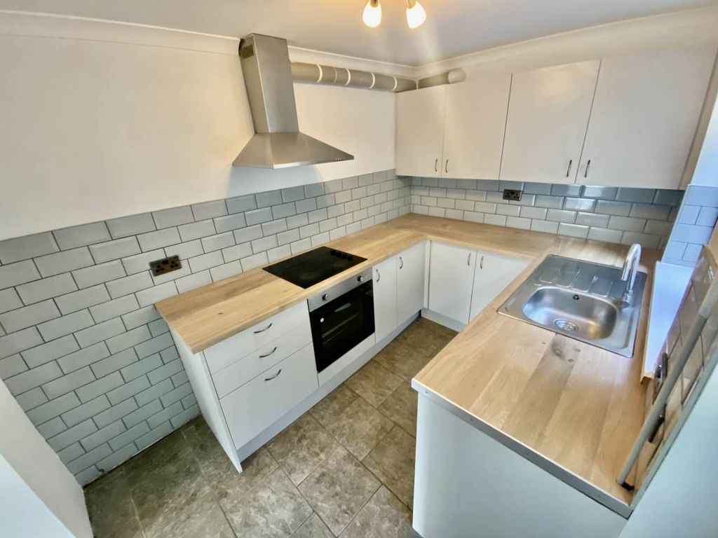 Property photo 1 of 17 Img_6067