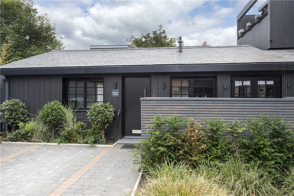 Property photo 1 of 16 Picture No. 02