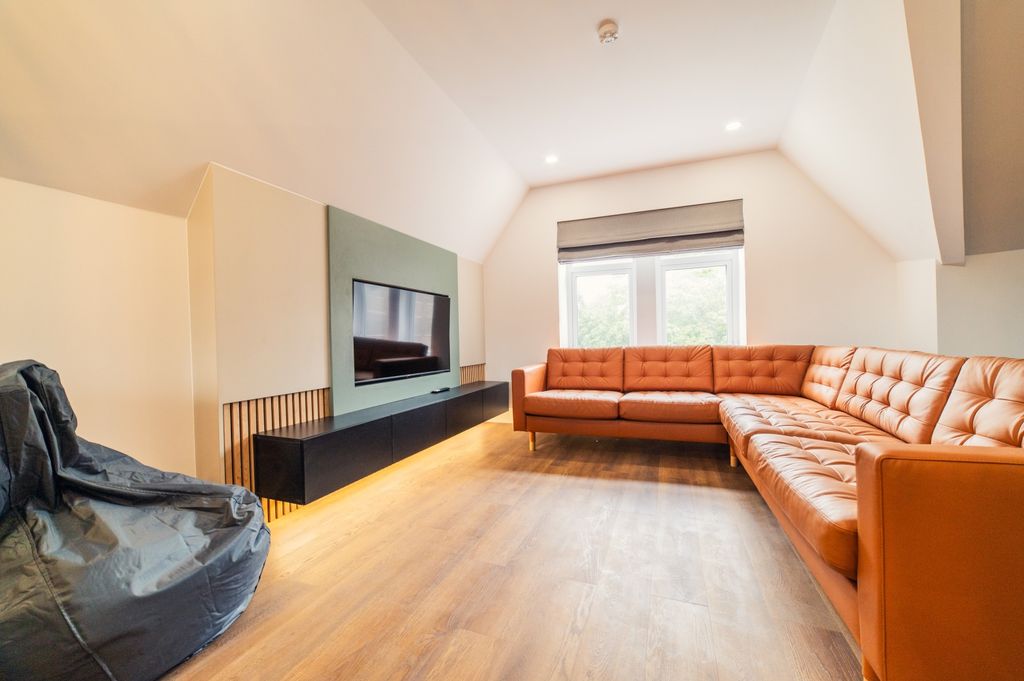 Property photo 3 of 16 Another Student Property From Award Winning Cps Ho