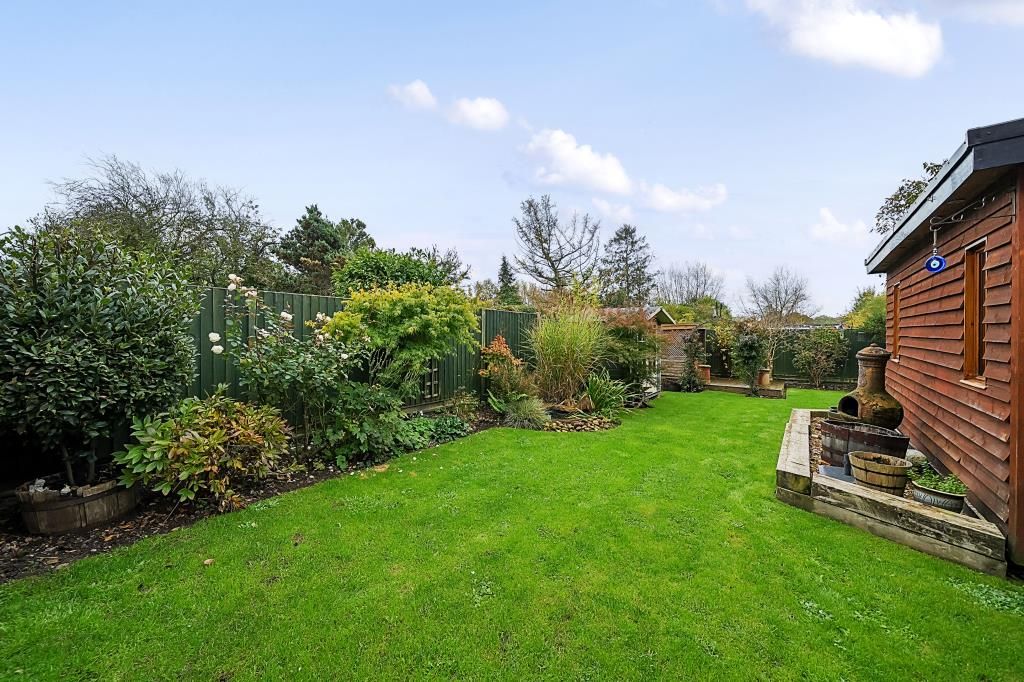 Property photo 3 of 12 Garden