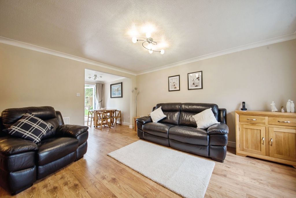 Property photo 2 of 18 Photo