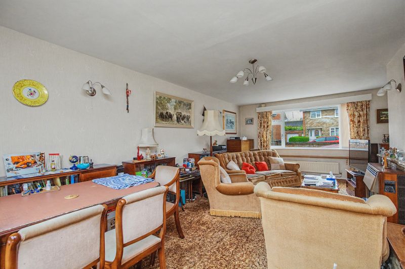 Property photo 3 of 12 Living