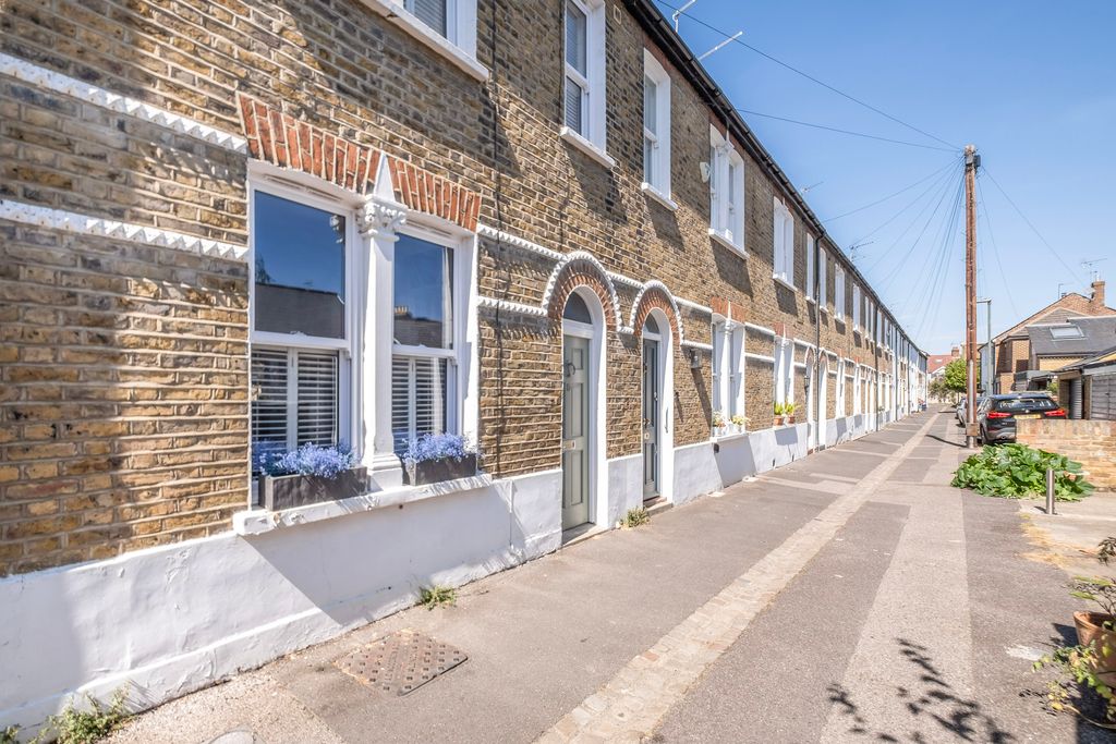 Property photo 1 of 10
