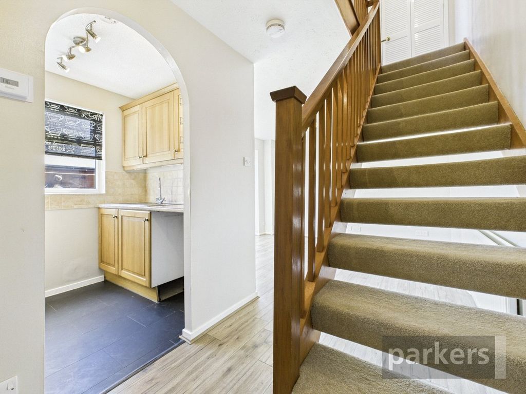 Property photo 2 of 12 Entrance