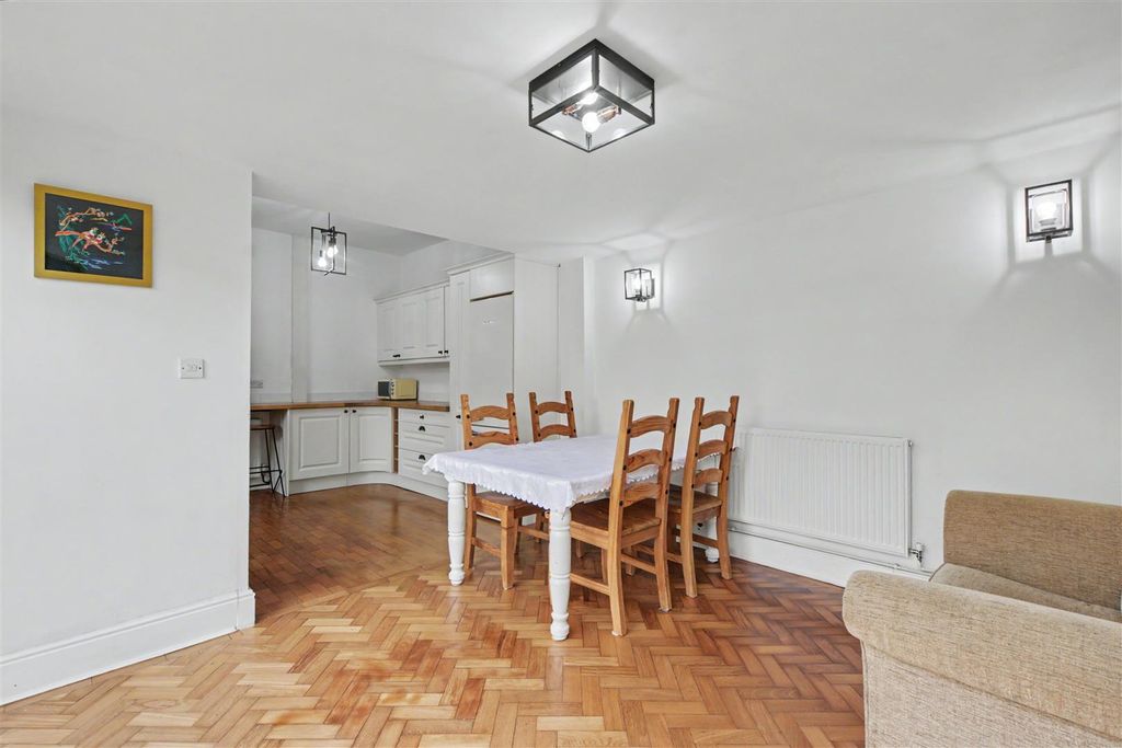 Property photo 3 of 37 Dining Room_2.Jpeg