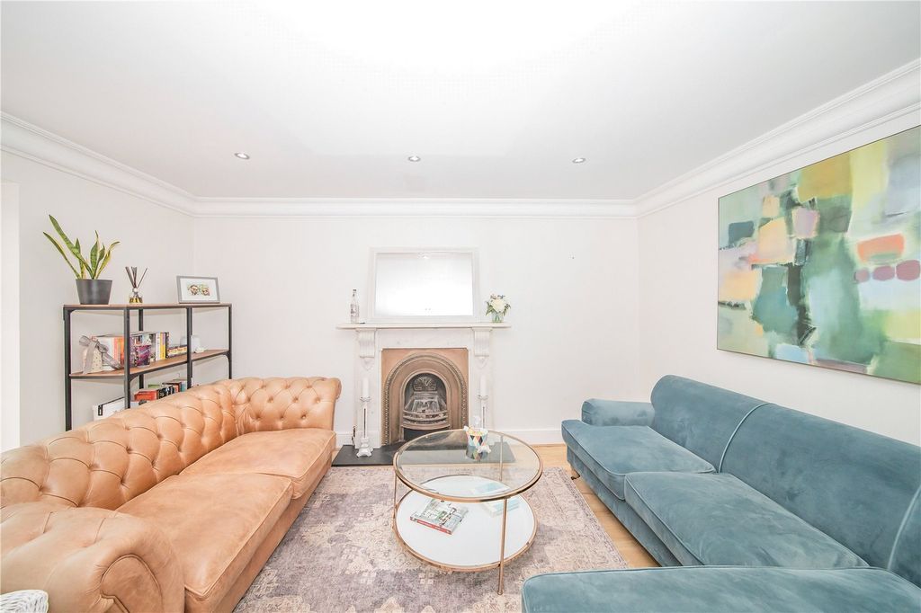 Property photo 1 of 10