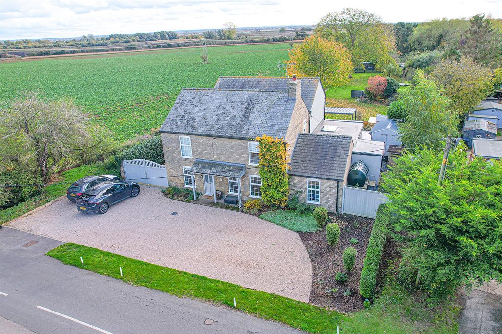 Property photo 1 of 58 Photo_1080296098_Dji_674_Jpg_9684980_0_20251021135