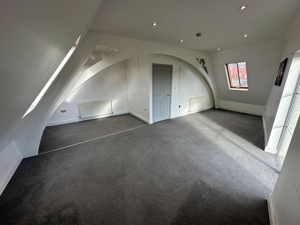 Property photo 2 of 6 Living Room