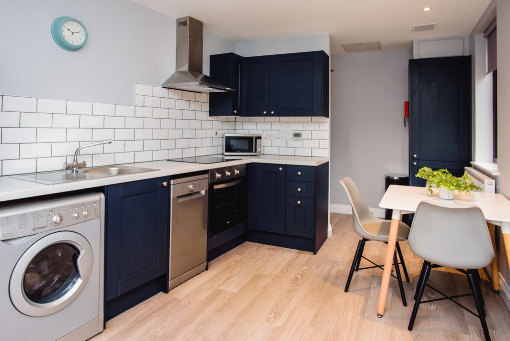 Property photo 2 of 12 Kitchen