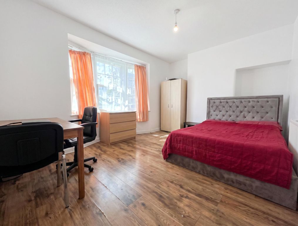 Property photo 1 of 4