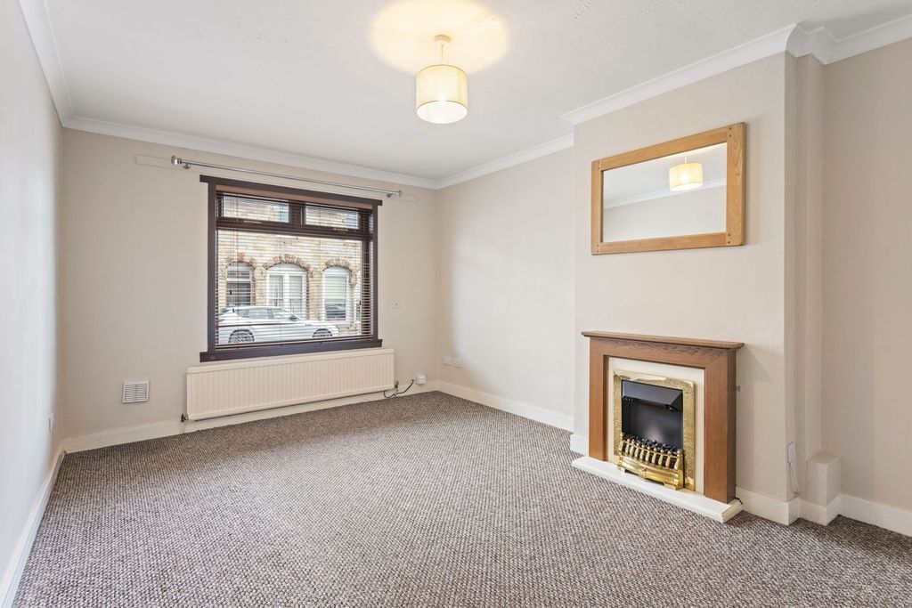 Property photo 3 of 30