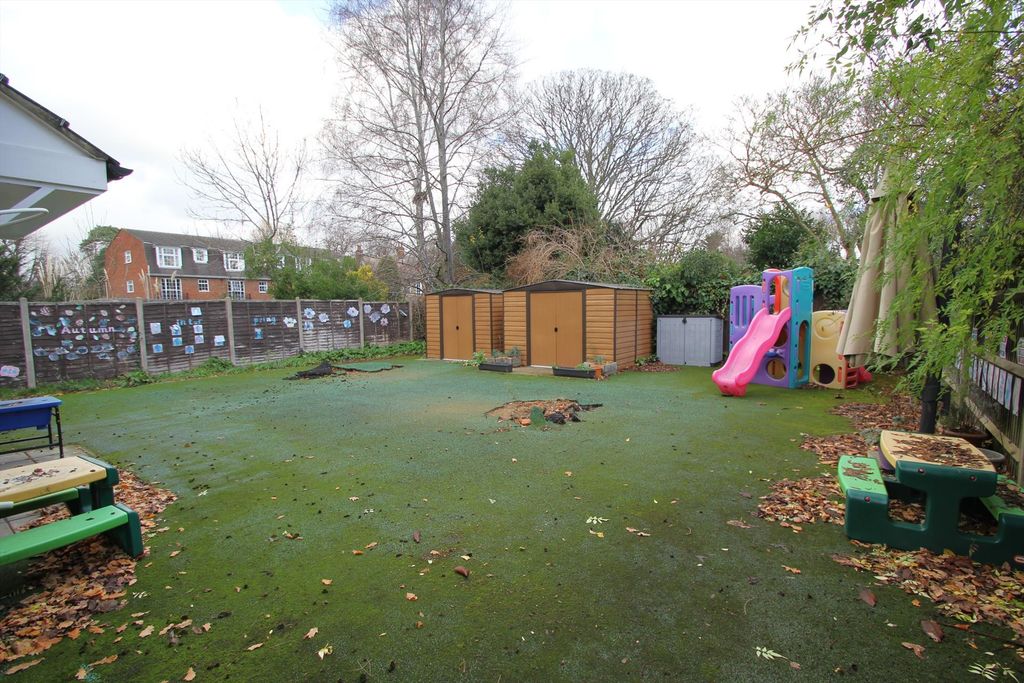 Property photo 3 of 11