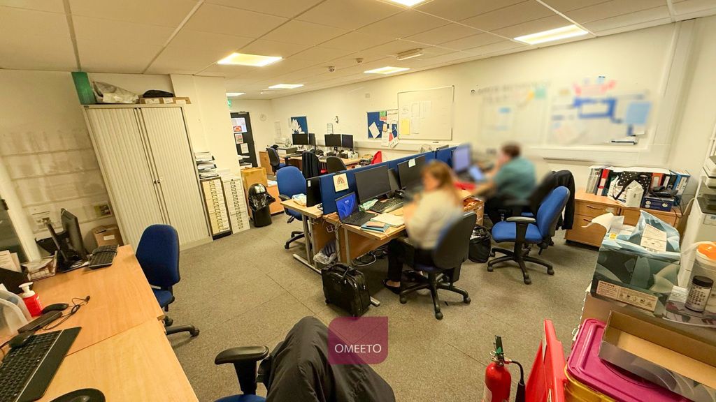 Property photo 1 of 4 Offices To Rent