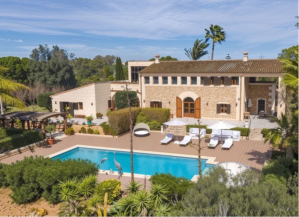 Property photo 2 of 20 Unblurimageai_Swoses5364_1_1_Picture1