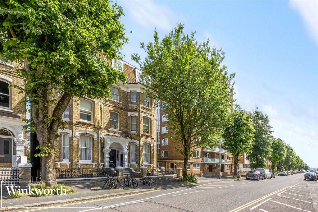 Additional image 18 of 3 bed flat for saleThe Drive, Hove, East Sussex BN3