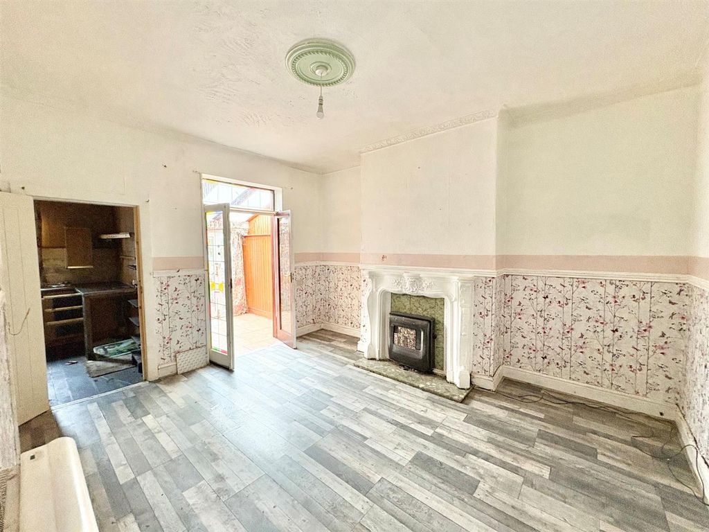 Property photo 3 of 10 Dining Room.Jpg