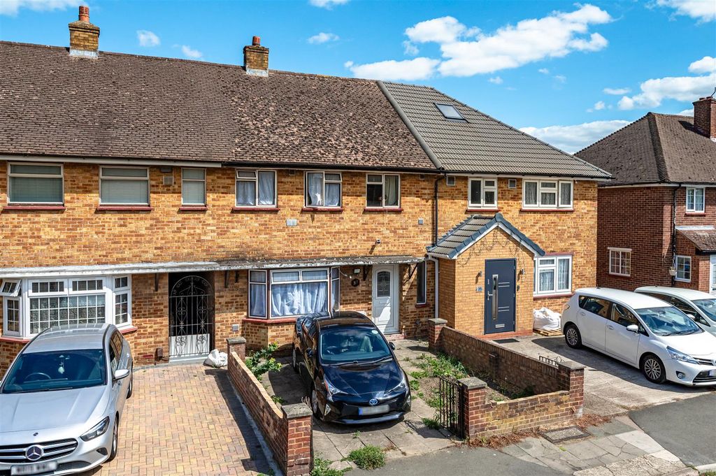 Property photo 1 of 17