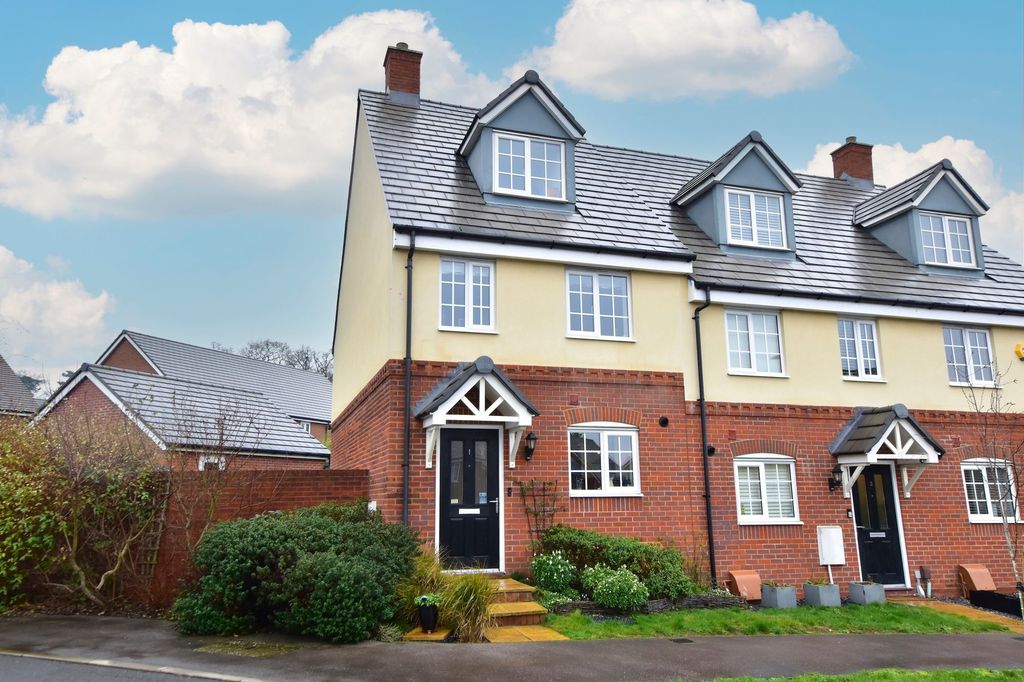 Property photo 1 of 23