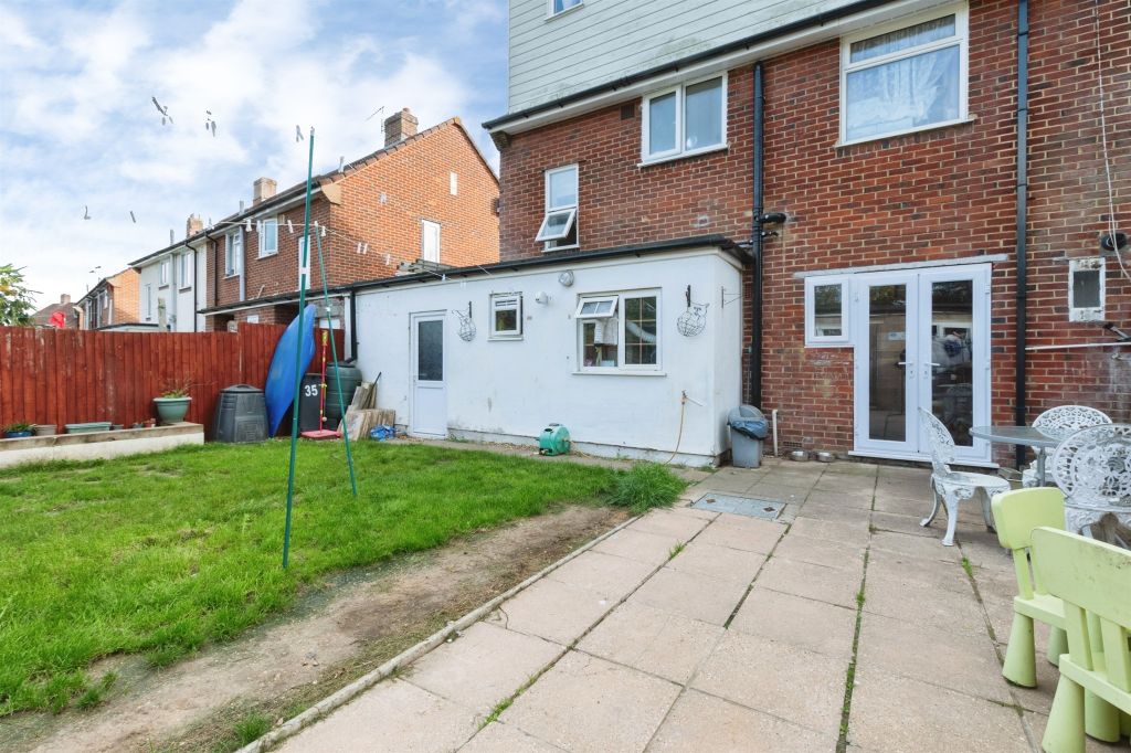 Property photo 2 of 18