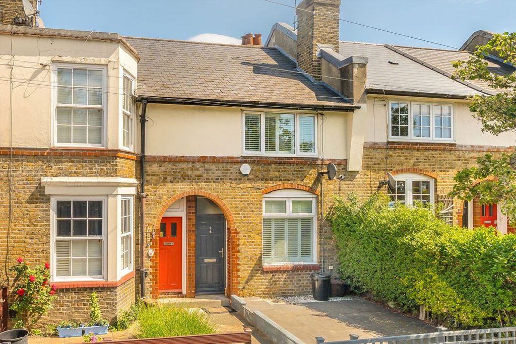 Property photo 1 of 7