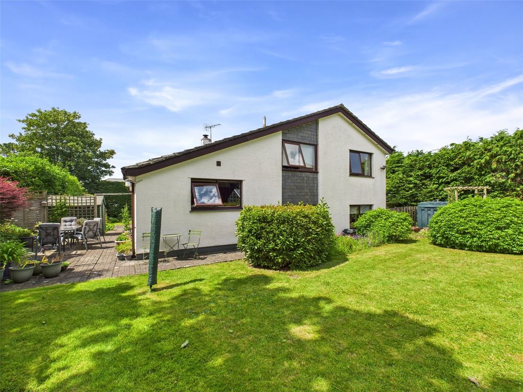 Property photo 2 of 24 Picture No. 09