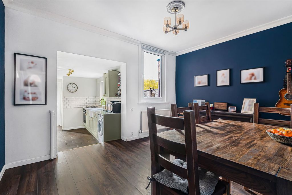 Property photo 3 of 21 3_76637.Jpg