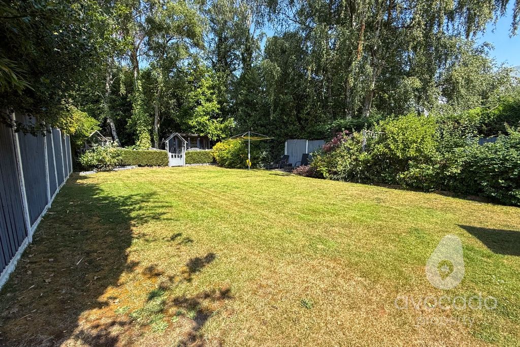 Property photo 2 of 19 4537825