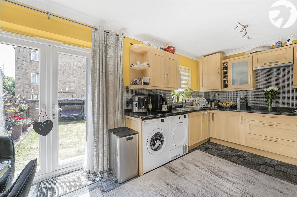 Property photo 3 of 21 Kitchen Diner