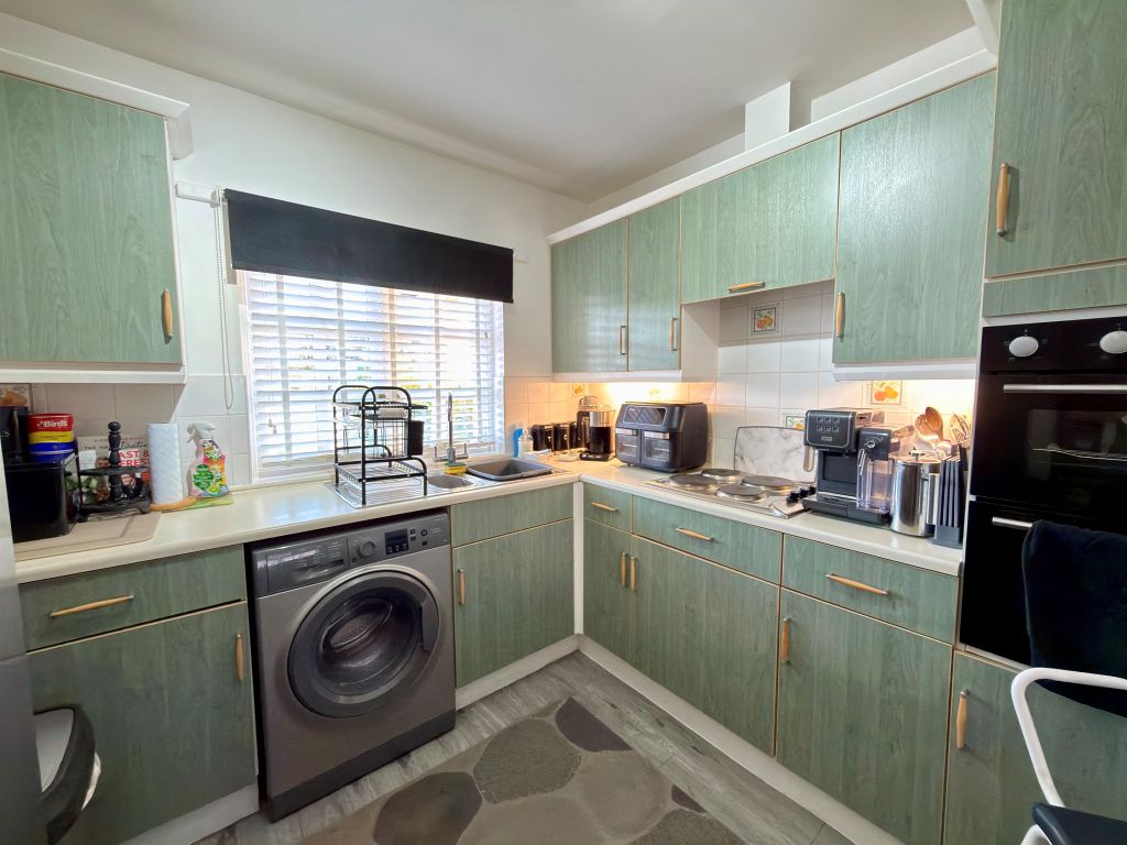 Property photo 3 of 13